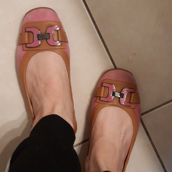 Size 7 slip ons  suade fabric and very comfortable - Picture 3 of 3